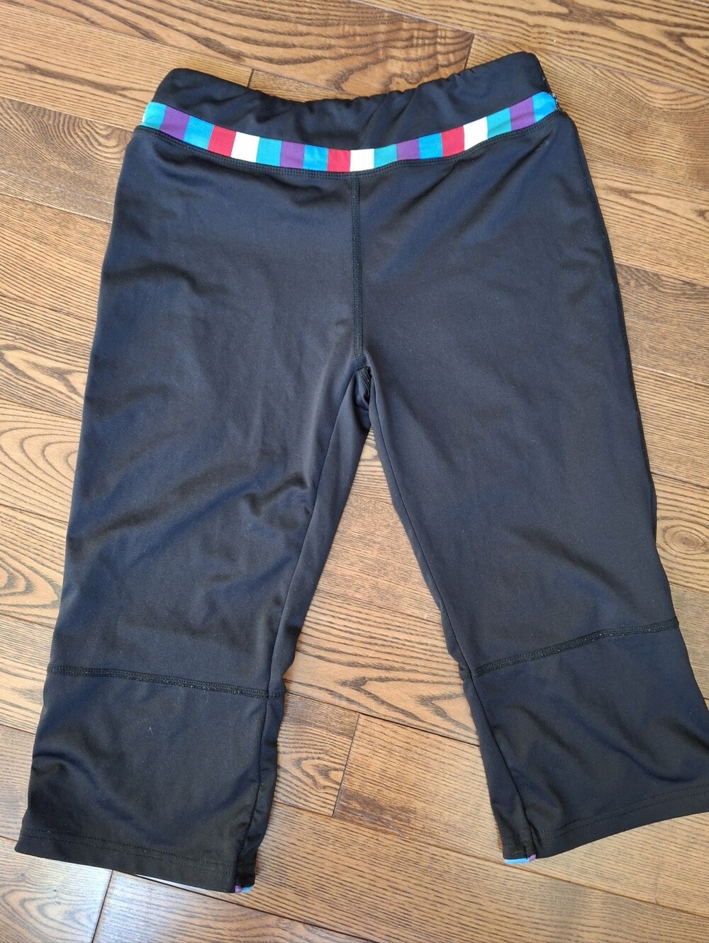 Black Capri Athletic Leggings with Color-Block Waistband